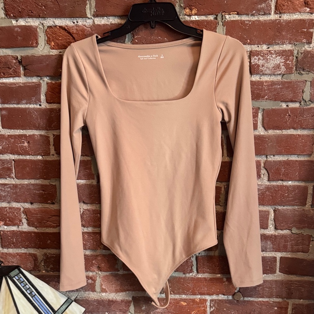 Abercrombie & Fitch Nude Long-Sleeve Square Neck Bodysuit